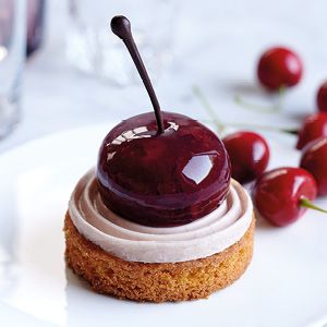 Višňová tartaletka s pannacottou